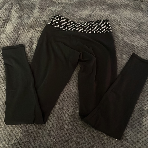 All black Victoria Secret leggings - Picture 3 of 3